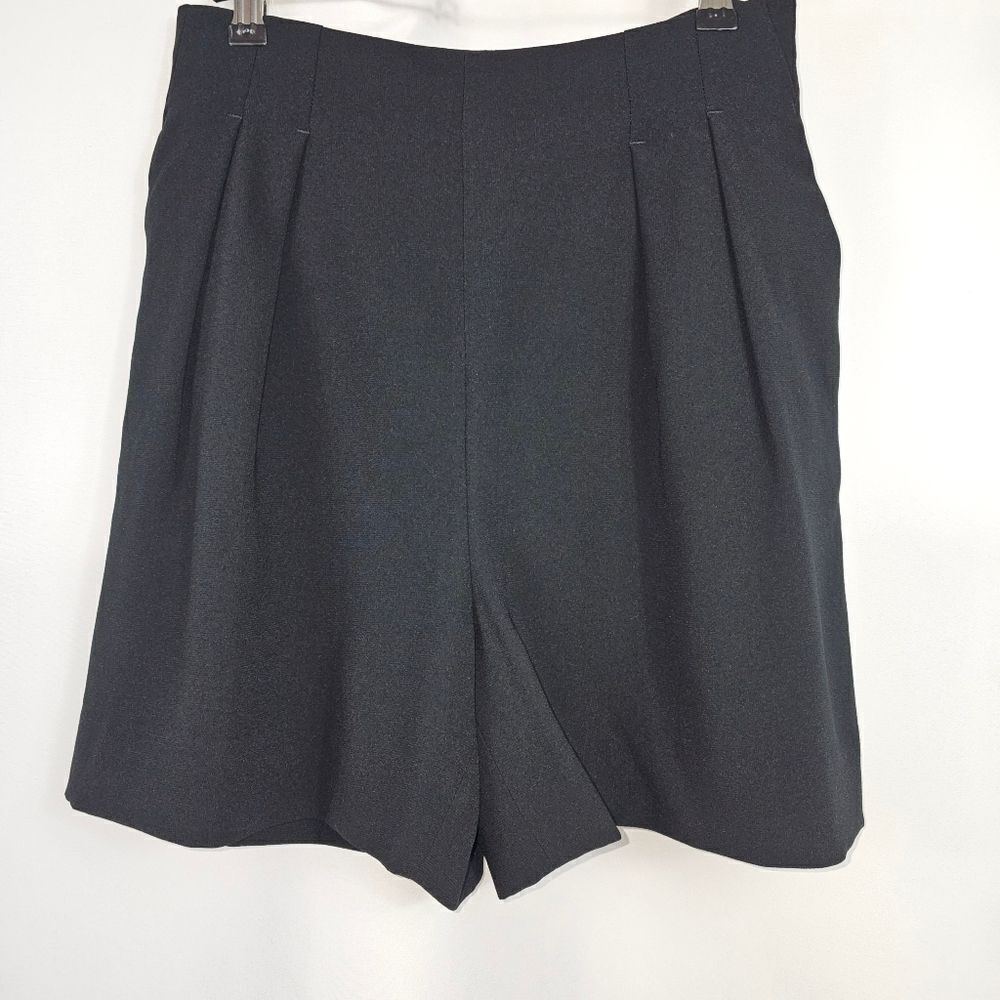 NWT Aritzia Babaton Mayne Shorts in Black Size 6